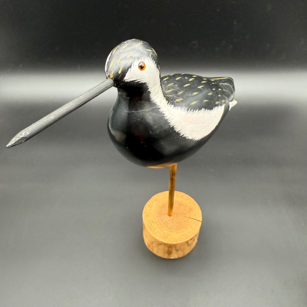 Vintage Hand-Carved Wooden Shorebird Decoy – Folk Art Sculpture on Stand 12.5in